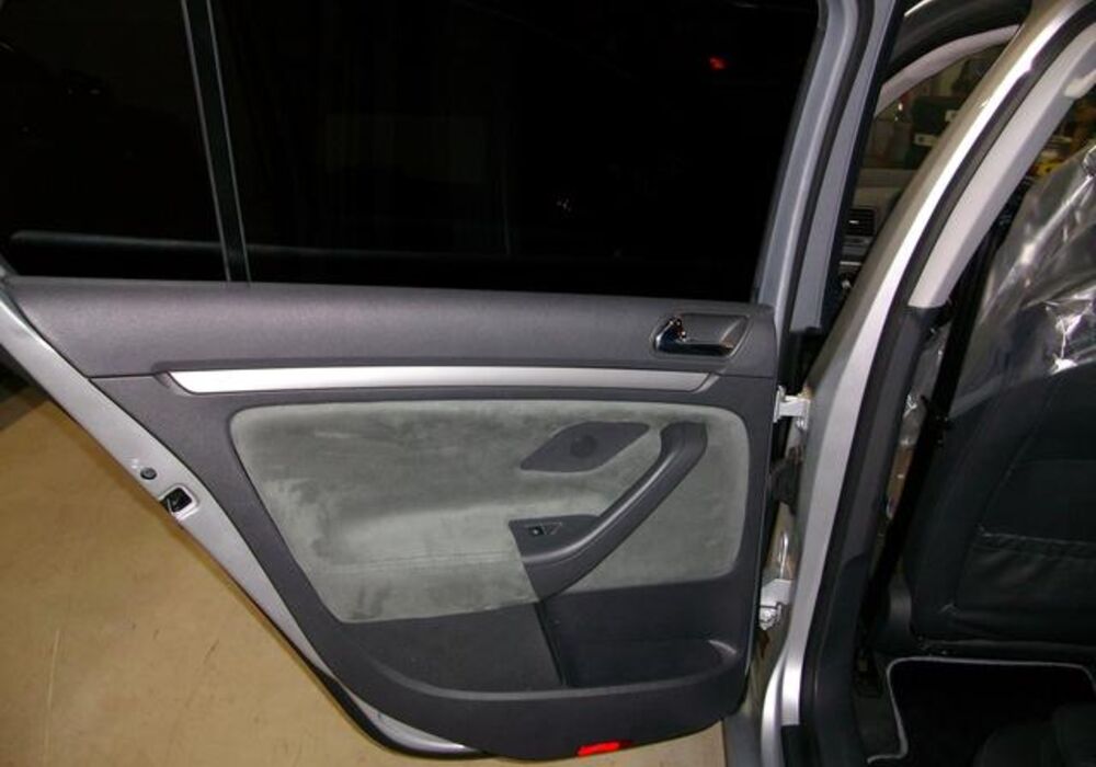 フォルクスワーゲン ゴルフ 天井剥がれ 張替え 香取市 香取市で車検 補修を行う整備会社の取り組みなどに関する施工実績情報